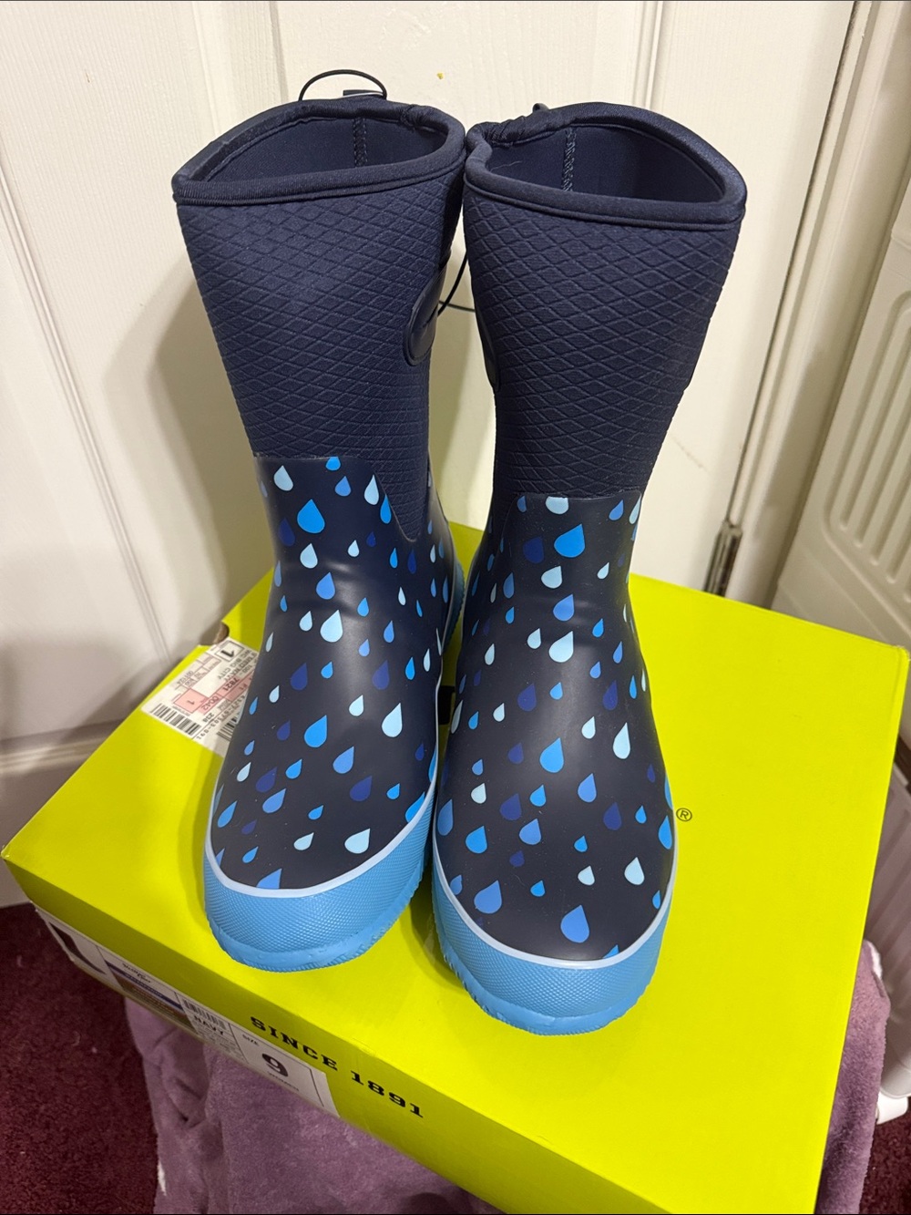 Western Chief insulated Navy Blue Rain Boots with Light Blue Raindrop Pattern